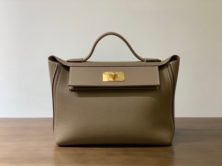 Hermes Kelly 2424 29cm Handbag in Trench Clemence Leather 